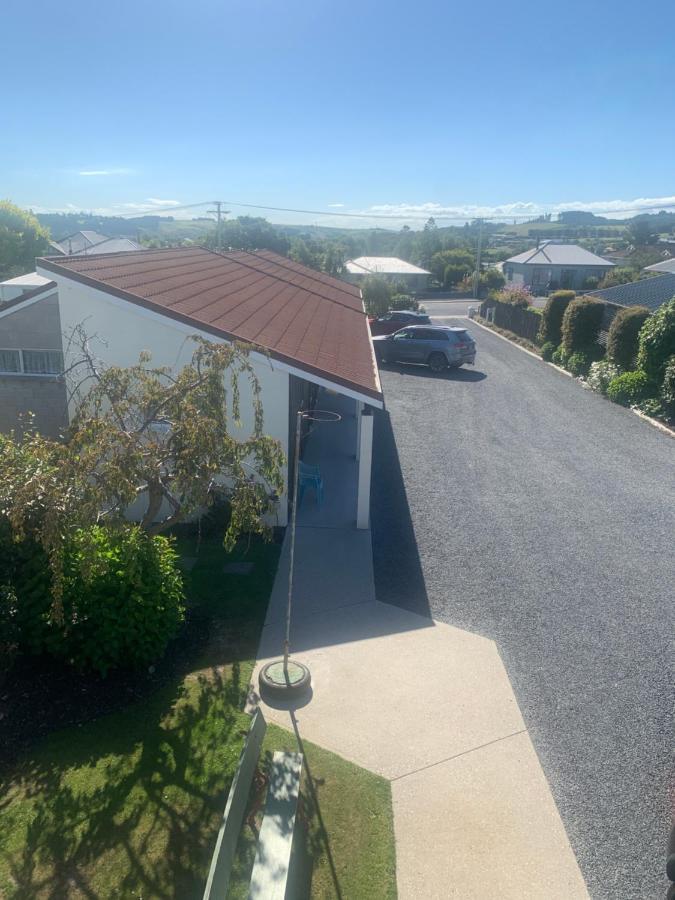 Helensborough Motor Inn Balclutha Bagian luar foto